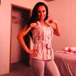 Meet your Posher, Imelda